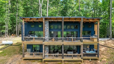 The Cabin At Faraday