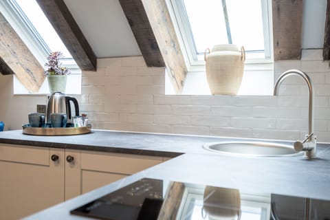 Skyward King Suite | Hypo-allergenic bedding, individually decorated, individually furnished