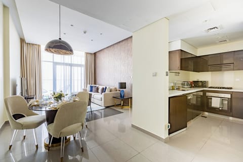 Deluxe Apartment | Private kitchen | Coffee/tea maker, fridge, microwave, oven