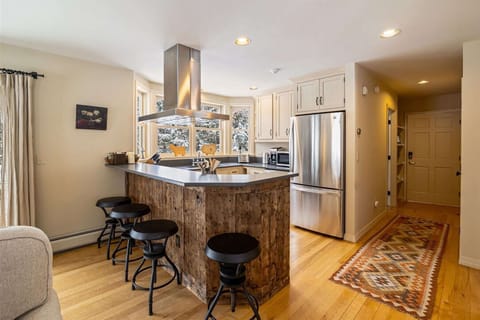 A-side Kitchen