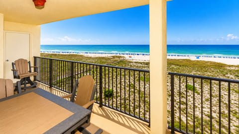 Condo, 3 Bedrooms | Outdoor dining