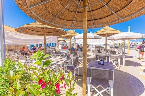 Beach bar
