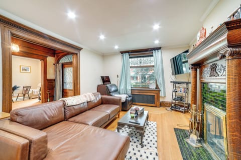 Pittsburgh Vacation Rental | 3BR | 3BA | 4,660 Sq Ft | Stairs Required to Enter