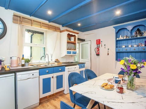 Kitchen/diner | Gypsett, Polruan, near Fowey