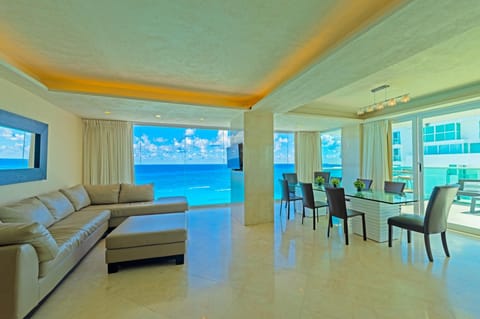 With Expansive Spaces in each unit, both inside and out, everyone can hang out together.  And with each unit just a few steps away from the other, you can also have that privacy time when you want it.  Ideal set up!