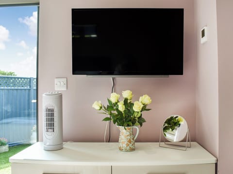 Double bedroom | Pentarow, Trewardreva, near Constantine