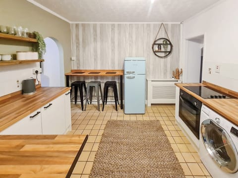 Kitchen | The Annex at Tenniside, Perranporth