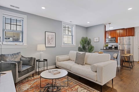Home Decor, Furniture, Indoors, Living Room, Couch