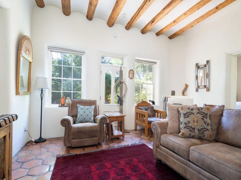 House (2 Bedrooms) | Front of property