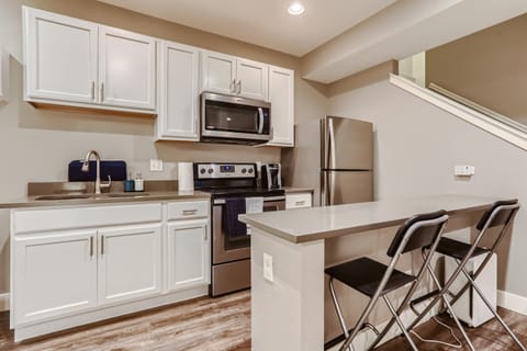Kitchen with Breakfast Bar