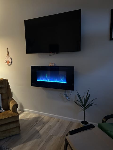 Electric fireplace 