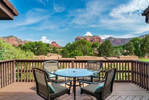 Soak up Panoramic Views of Sedona from Running Springs