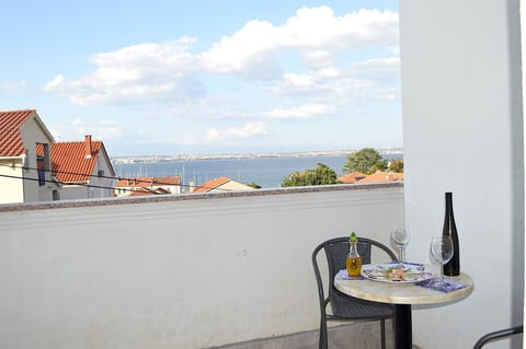Apartment, 1 Bedroom, Smoking, Balcony | Outdoor dining