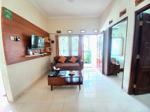 Comfort House | Living area | 29-inch LED TV with digital channels