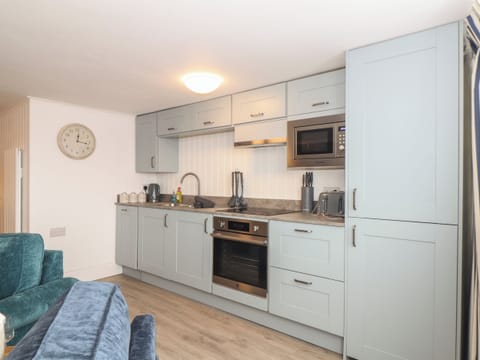 Fridge, dishwasher, electric kettle, toaster