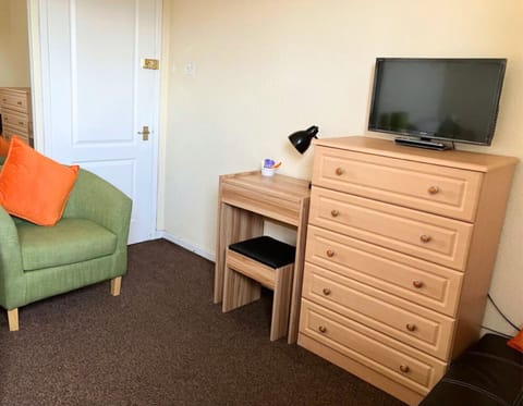 Standard Apartment | 3 bedrooms, desk, free WiFi