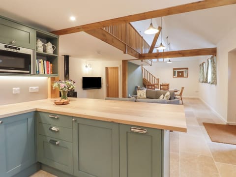 Fridge, dishwasher, electric kettle, toaster