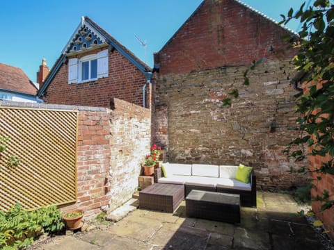 Cottage | Property grounds