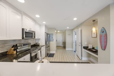 Kitchen, fully stocked w cooking/eating utensils