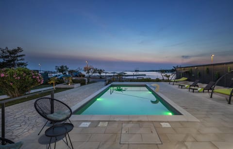 pool