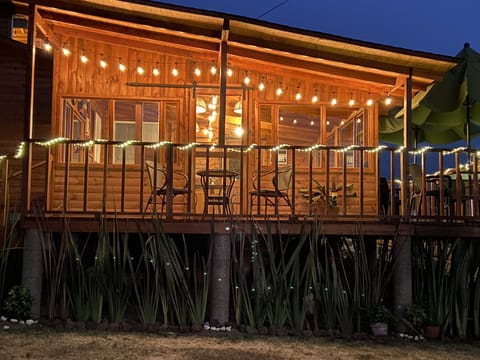 Breakfast and dinner served, pool views