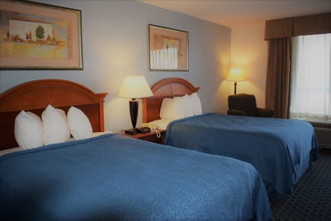 Standard Room, 2 Double Beds, Non Smoking | In-room safe, desk, laptop workspace, blackout drapes