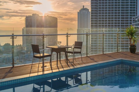 Outdoor pool, sun loungers