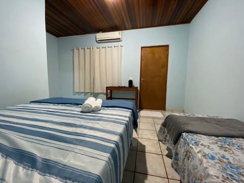 WiFi (free), bed sheets