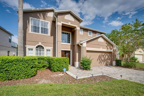 Davenport Vacation Rental | 4BR | 5BA | 2,400 Sq Ft | Stairs Required