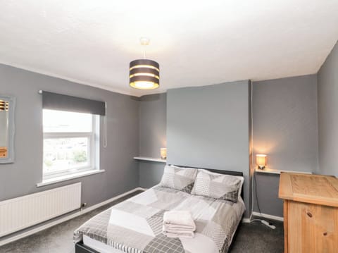 2 bedrooms, individually decorated, individually furnished, free WiFi