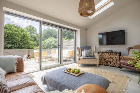 Owl Cottage, Warham: A sitting room with a view