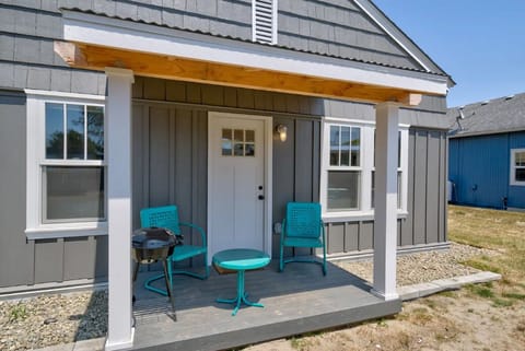 Enjoy an afternoon BBQ on the back porch