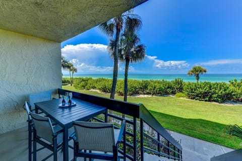 Walk Down Balcony