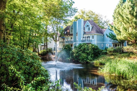 The Villas at Norwich Inn, Hosted by Villa Signor
stayinct.com