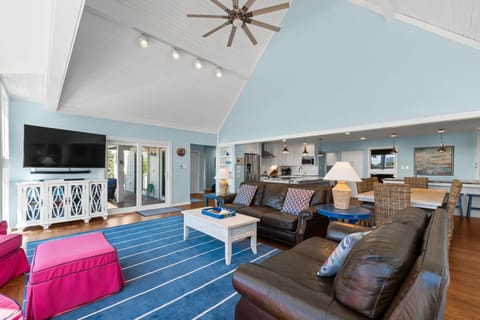 LOTS OF ROOM FOR ALL AND OPEN TO OUTDOOR LIIVING