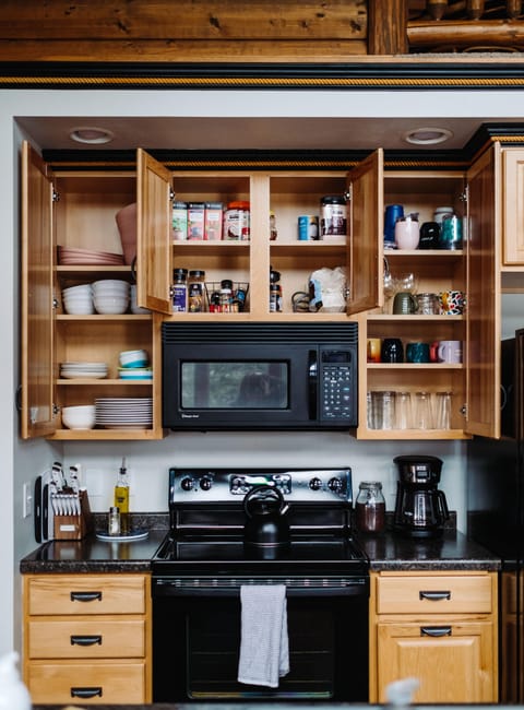 Well equipped kitchen