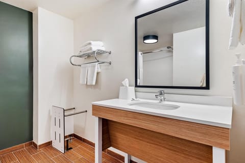 Room, 2 Queen Beds, Accessible, Bathtub (Mobility) | Bathroom | Combined shower/tub, free toiletries, hair dryer, towels