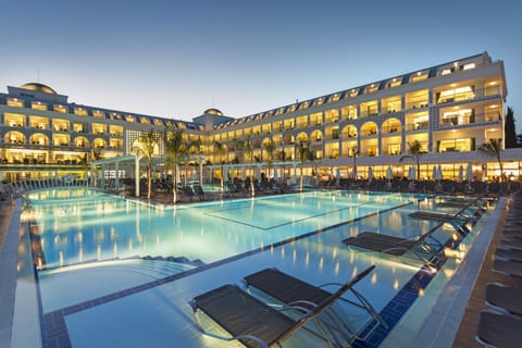 Indoor pool, 2 outdoor pools, pool umbrellas, sun loungers
