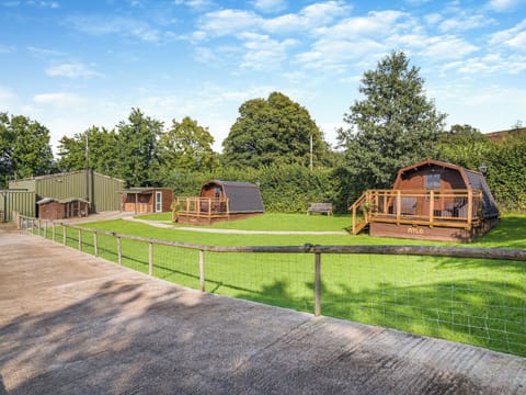 Exterior | Shadi - Hengenin Holidays, Llandyfan, Ammanford