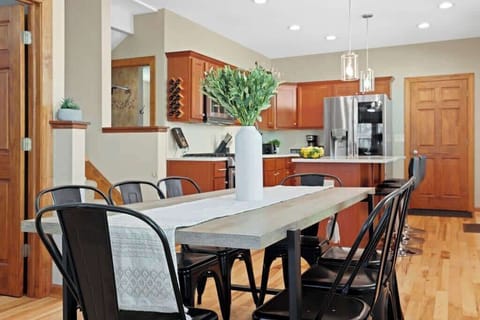 Dining area with 8 chairs