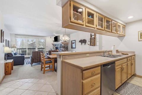 lowerborders-306-9169_54969922534_o