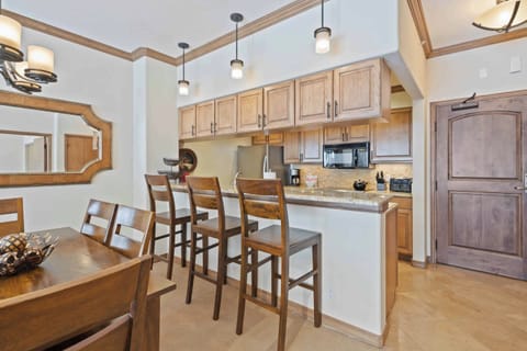 1685570656528-1748-3