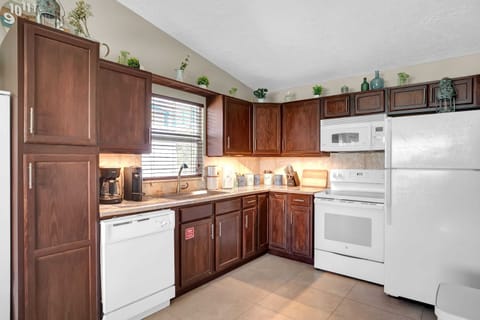 Top Floor Fully Equipped Kitchen