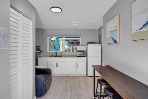 Additional 1 bed 1 bath unit