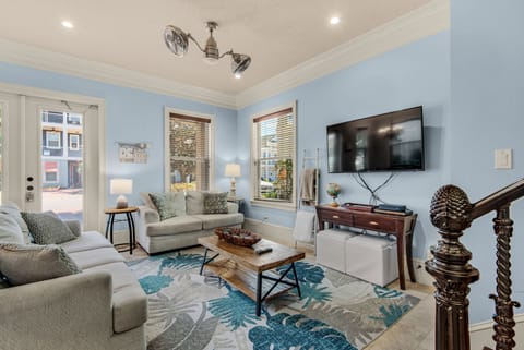 Gorgeous Bikini Villa in Villages of Crystal Beach