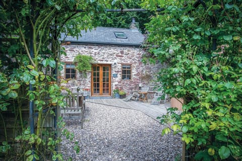 The Apple Store - 1 Bedroom Cottage - St Ishmael's (23393)