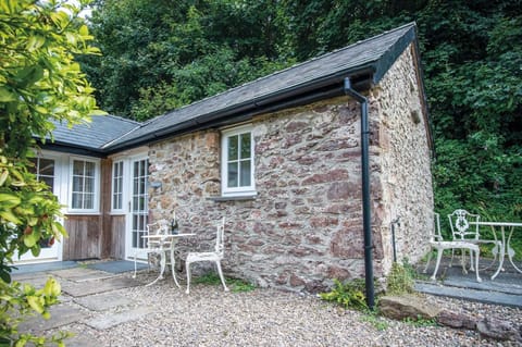 Brynach - 1 Bedroom - St Ishmael's (20925)