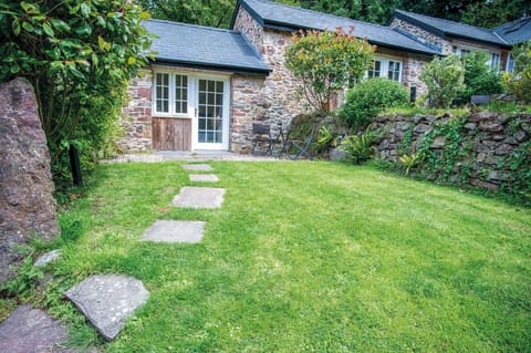 Teilo - 1 Bedroom - St Ishmael's (23149)