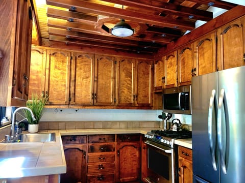 COZY" Kitchen with unique intricate details all around the house 