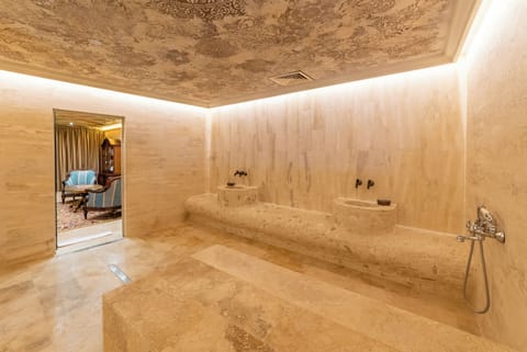 Turkish bath, aromatherapy, deep-tissue massages, facials, massages